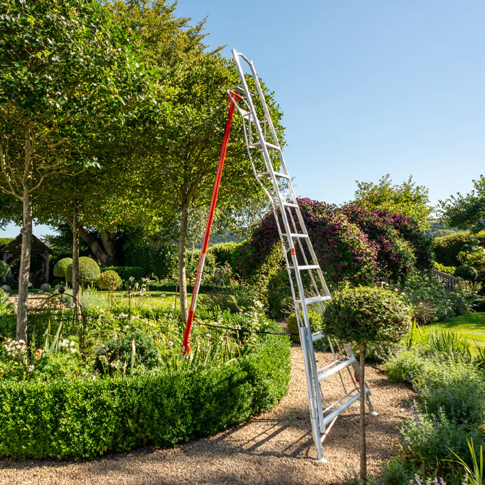 5060139341066 1 Henchman PRO Fully Adjustable Tripod Ladder 12ft.webp